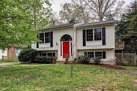 1st image of 418 Holly Dr