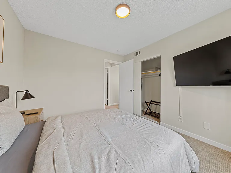 44 Westheimer Rd — Photo 10