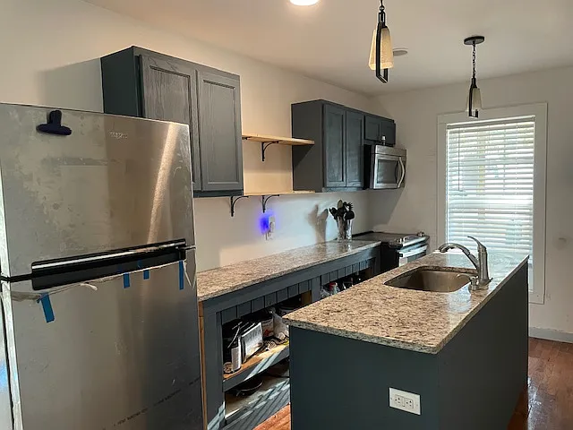 5 bed, $4,600 — Photo 2