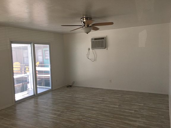 3rd image of 290 Pearl St #10