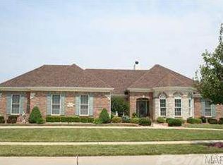 86 Saybridge Manor Pkwy, Lake Saint Louis, MO 63367