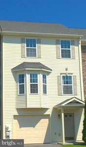 228 Morlatt Ln, Martinsburg, WV, 25404