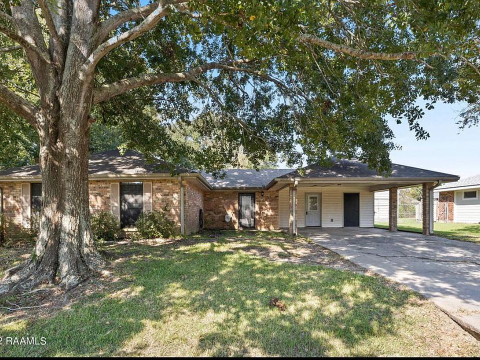 1st image of 306 Vivian Dr