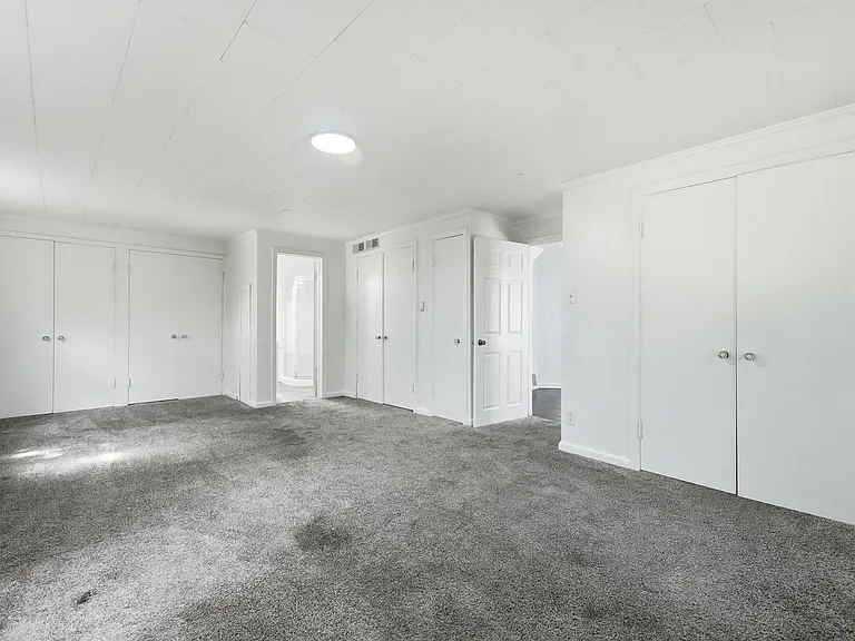 4029 Weisser Park Ave — Photo 28