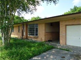 2402 Garden Rd, Pearland, TX 77581
