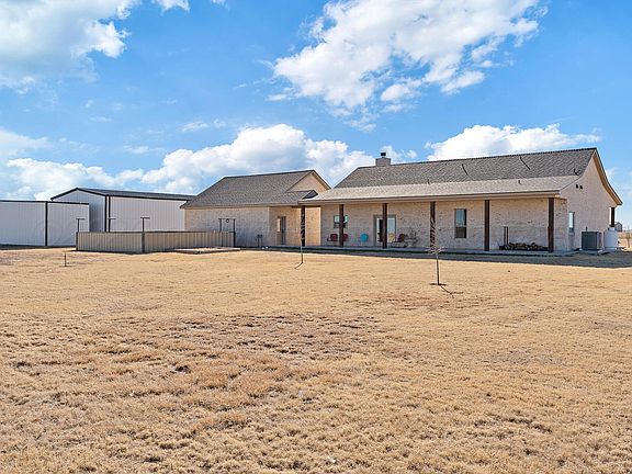 5th image of 1301 E Cemetery Rd