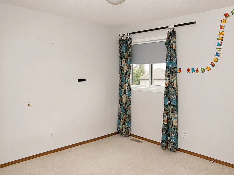 Panamount Hl NW — Photo 16