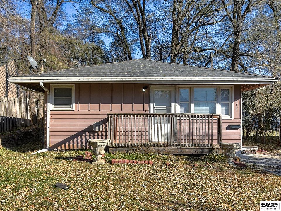 1st image of 1311 N 66th St