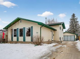 76 E Brookpark Pl SW, Calgary, AB T2W 2X3
