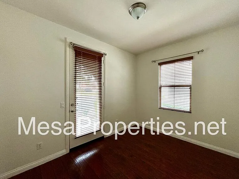 12368 Claredon Dr #6 — Photo 8