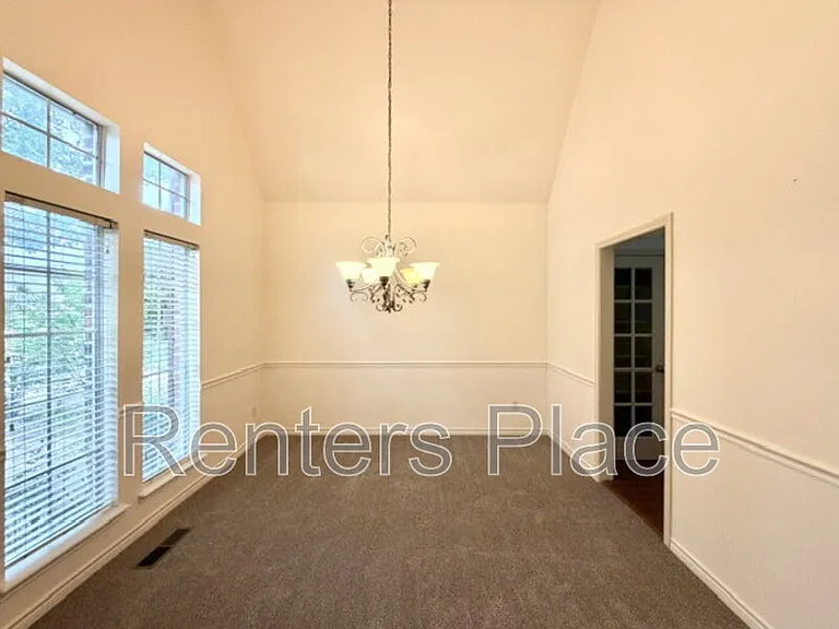 8523 S 70th East Ave — Photo 4