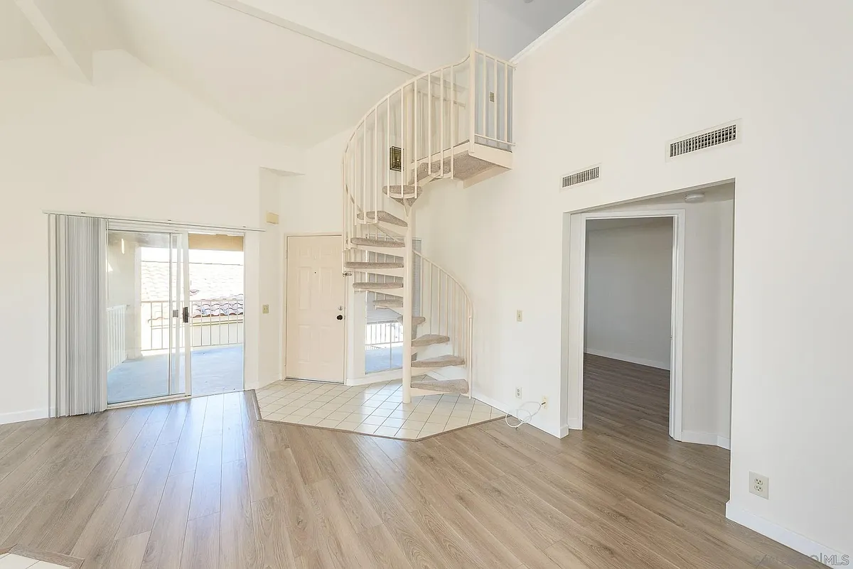 Building Photo - 7260 Calle Cristobal #48