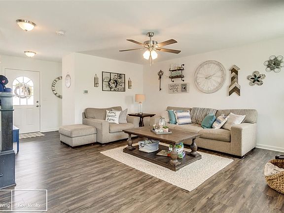 2nd image of 58869 Westmoore Cir
