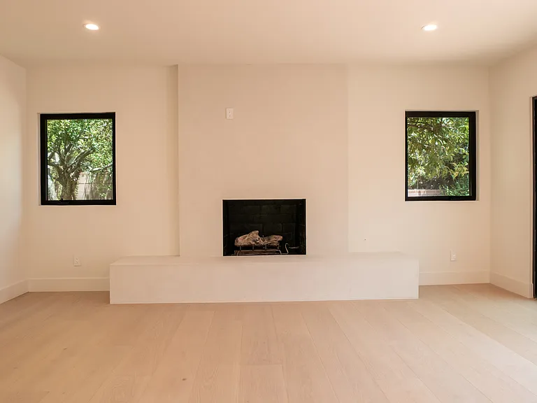 13141 Rose Ave — Photo 11