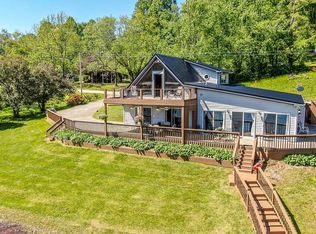 488 Sunnyside Rd, Hiawassee, GA 30546