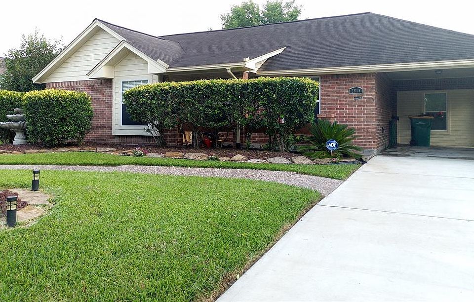 1st image of 2618 S Brompton Dr
