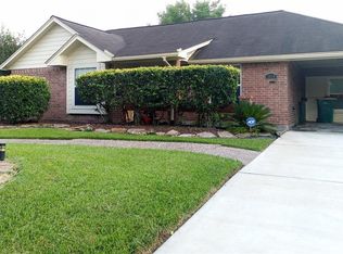 2618 S Brompton Dr, Pearland, TX 77584