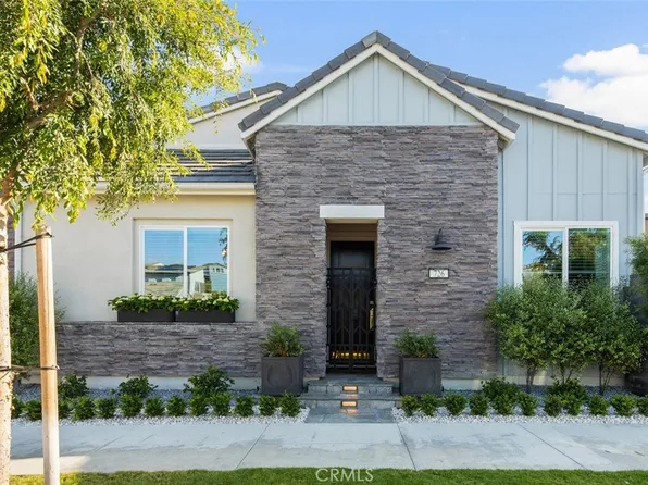 726 Sunrise Rd, Ladera Ranch, CA 92694