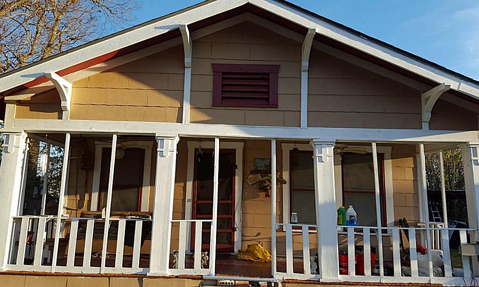 1st image of 204 W Humble St