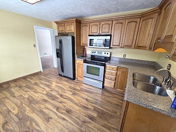 3rd image of 2908 Jamison Blvd