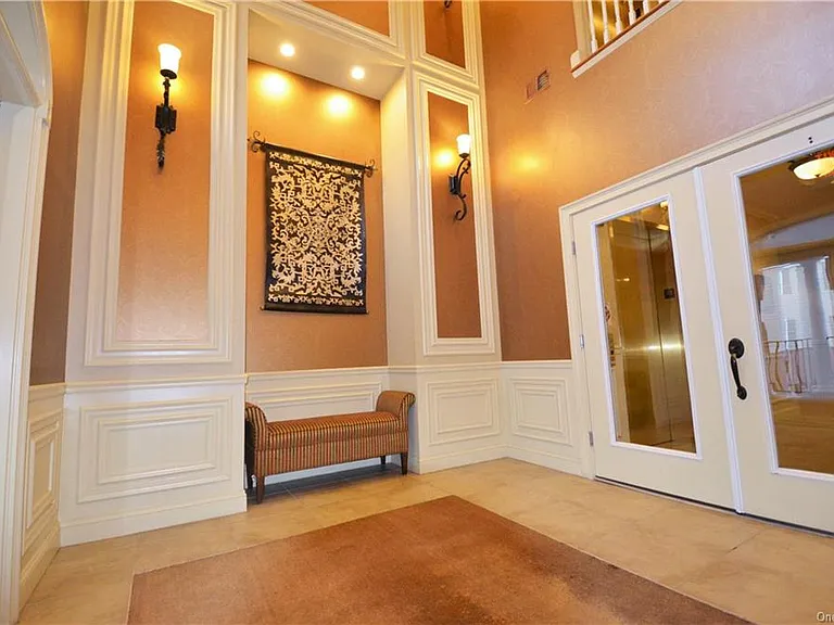 300 Canter Ct — Photo 14
