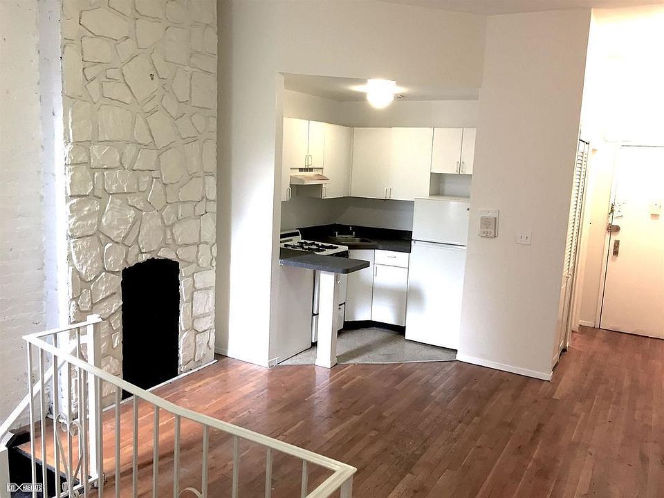 1st image of 348 W 47th St APT 1C