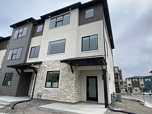 518 S 1040 W Photo 1
