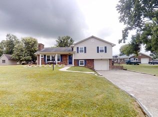 1010 Riverside Dr, Harrodsburg, KY 40330