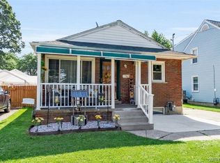 567 74th St, Niagara Falls, NY 14304