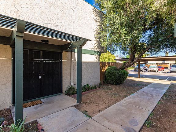 3rd image of 6072 W Golden Ln