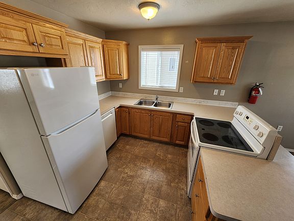 994 Anne St Unit 2 -3_04282025