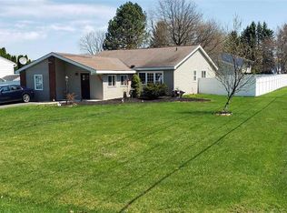 1 Timber Dr, Waterford, NY 12188