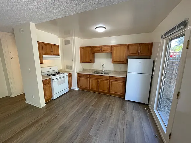 449 Old Coast Hwy #5B — Photo 2