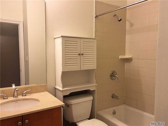 5th image of 349 Park Cres #B