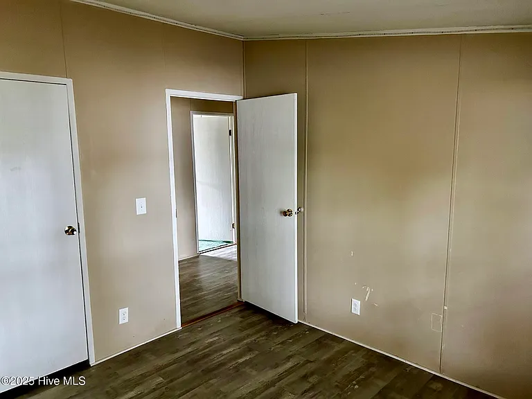 231 Church St — Photo 15