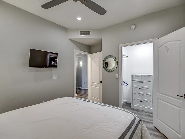 4525 N 22nd St #303 — Photo 32