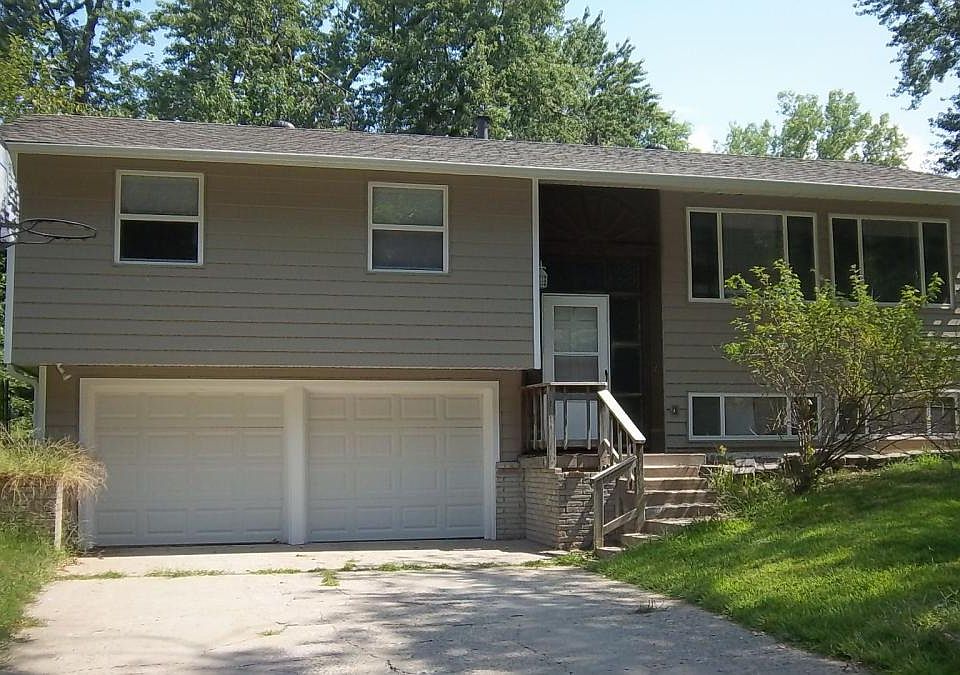 1st image of 6922 NW 77th Ter