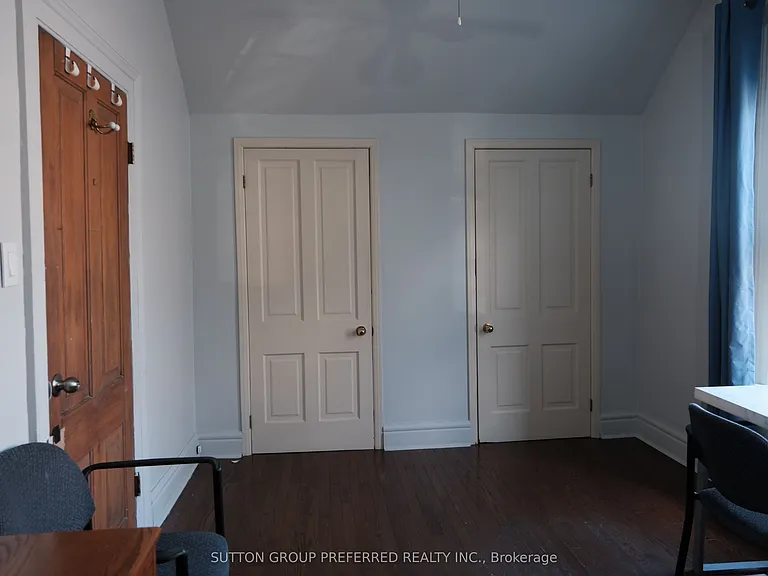1055 Richmond St — Photo 10