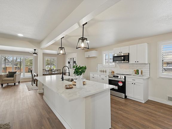 4th image of 1007 Carroll Dr