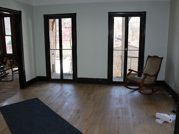 2nd image of 182 S Main St