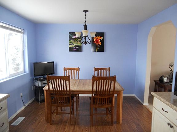 3rd image of 1730 Lincoln Park Cir