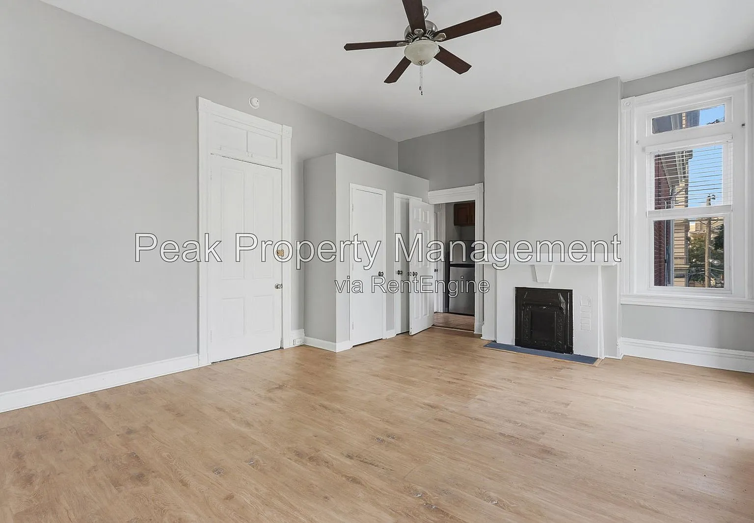 2 bed, 1.0 bath, 900 sqft, $1,400 — Photo 4
