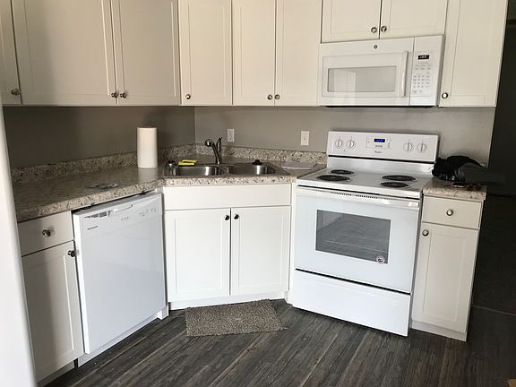 4th image of 2734 S Downs Way