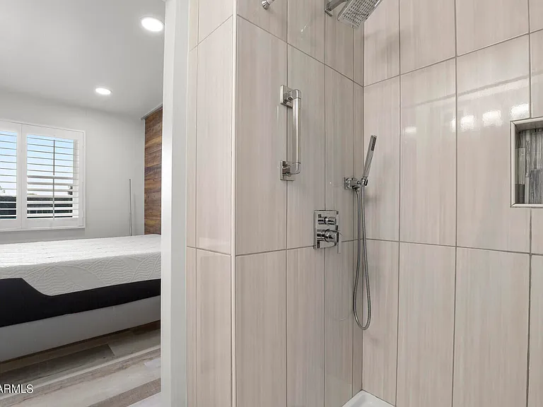 700 W University Dr #246 — Photo 15