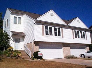 7326 Santa Fe Trl, Madison, WI 53719