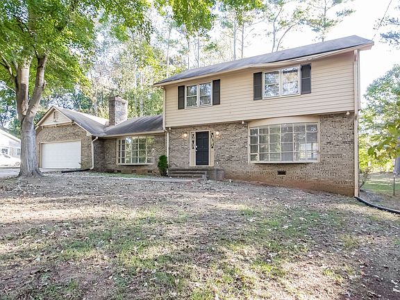 3rd image of 2676 Lee Ann Dr