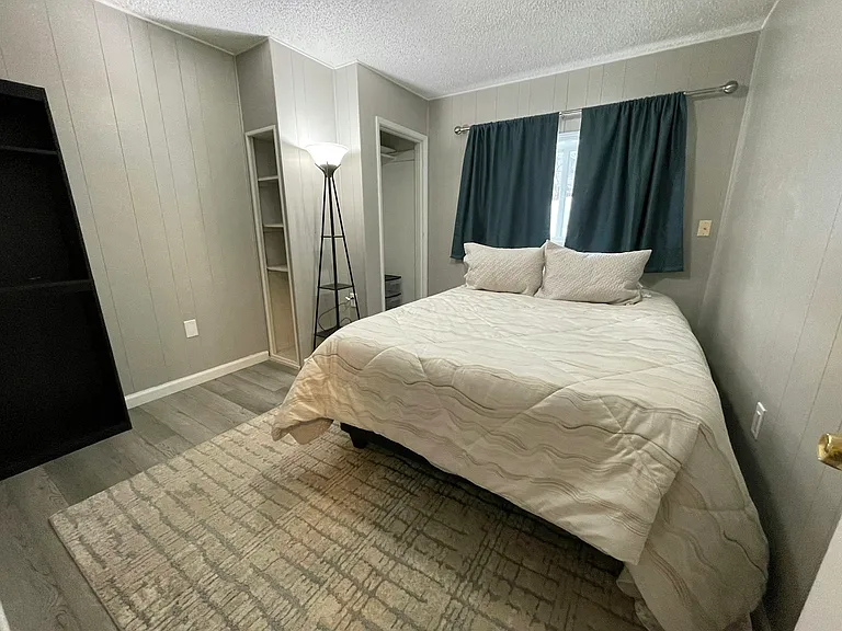 2107 Jefferson Ave #2 — Photo 16
