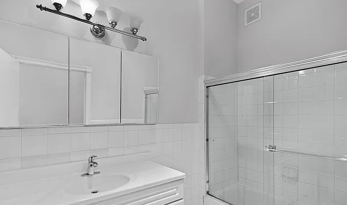 Rented by REAL New York | media 15