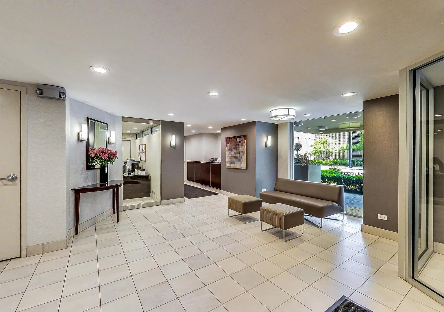 2 bed, 991 sqft, $3,800 — Photo 3