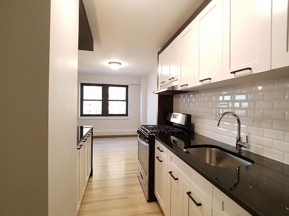 3rd image of 1365 Saint Nicholas Ave APT 19M